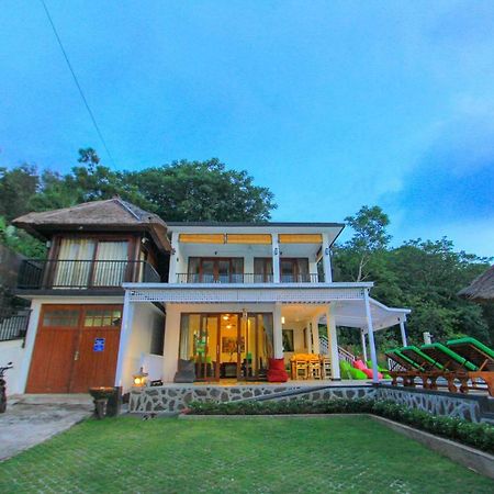 Villa Rinisha Rumah Senja Temukus Lovina Exterior foto