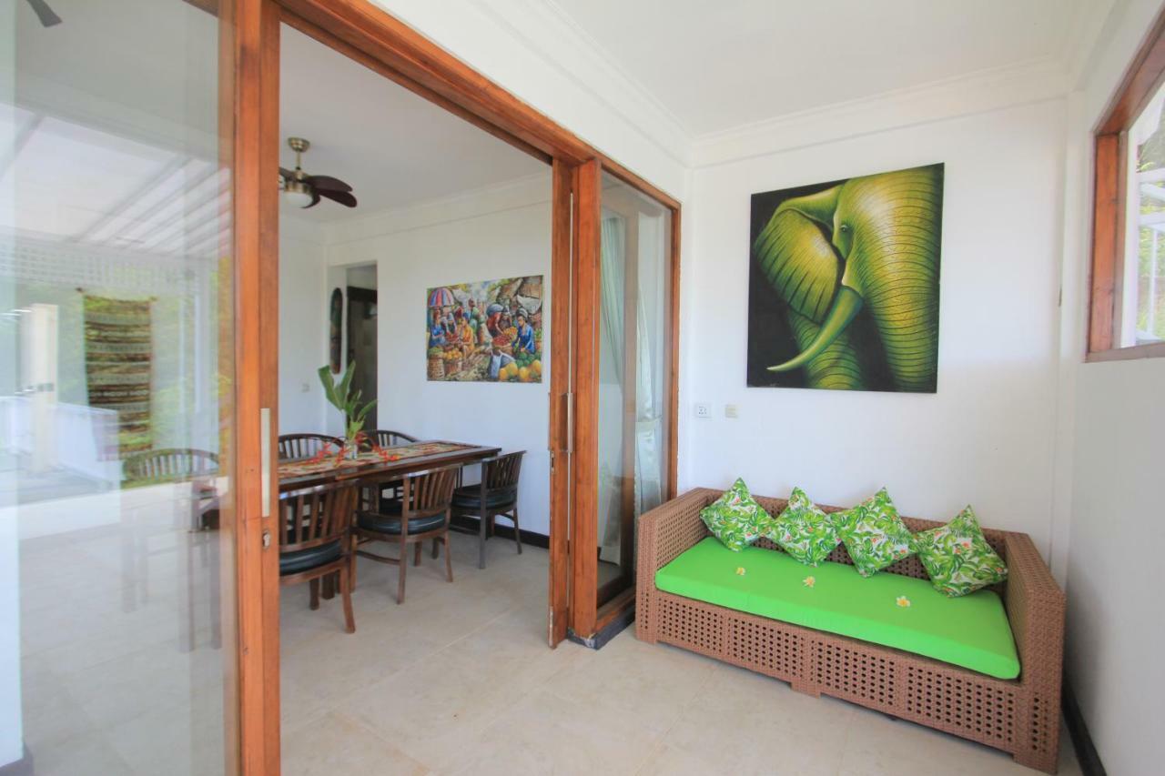 Villa Rinisha Rumah Senja Temukus Lovina Exterior foto