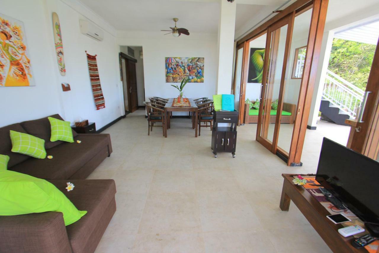 Villa Rinisha Rumah Senja Temukus Lovina Exterior foto